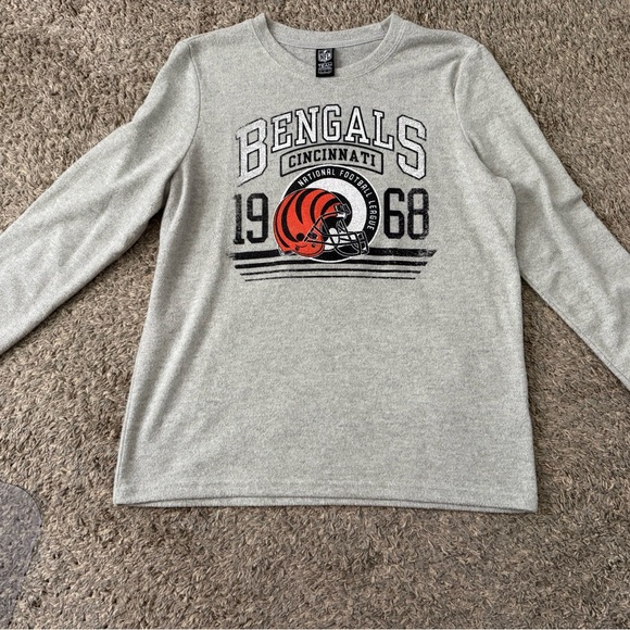NFL Cincinnati Bengals Gray Long Sleeve Shirt- Women’s Large - Picture 1 of 4